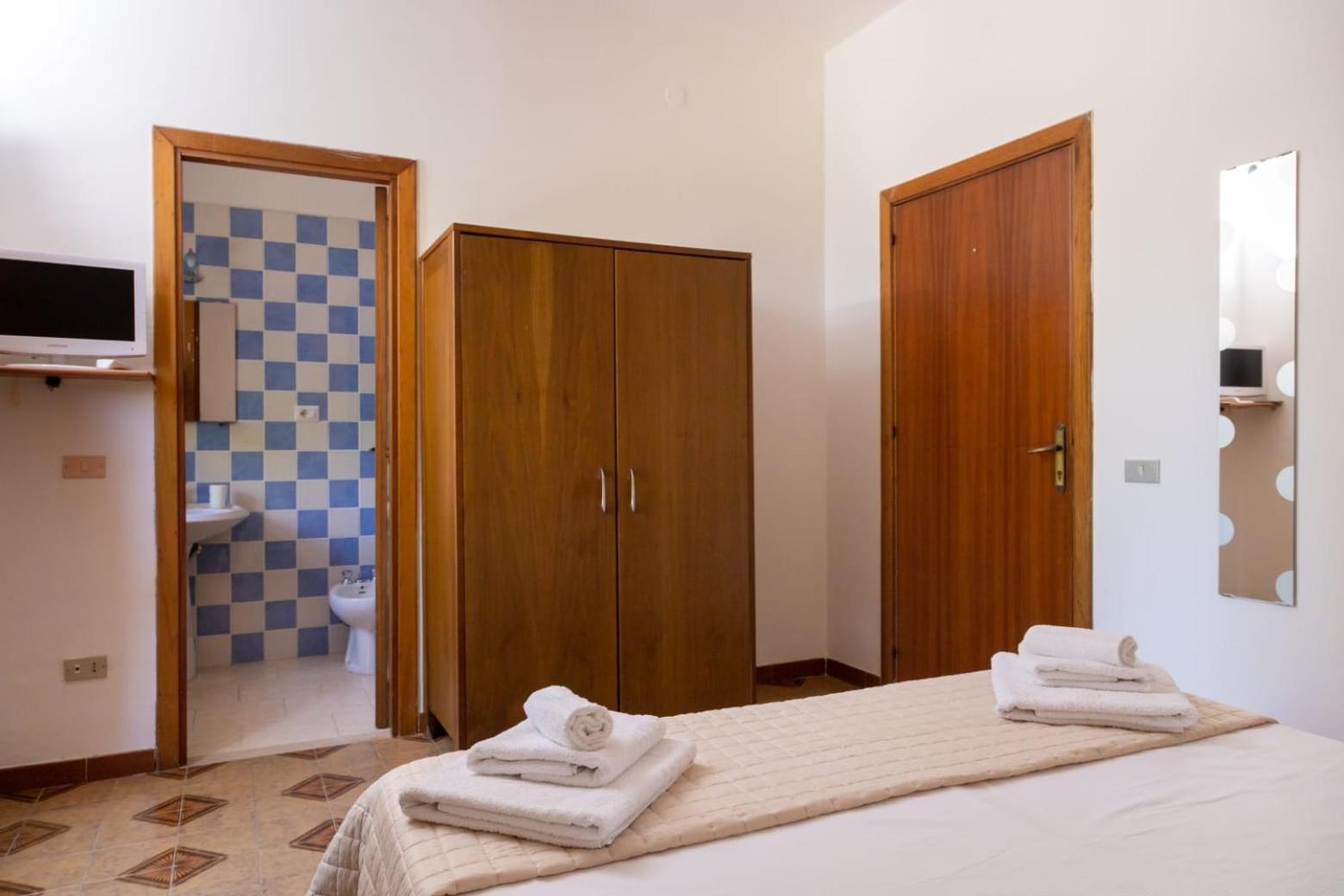 La Valle Del Mingardo Hotel San Severino Bagian luar foto